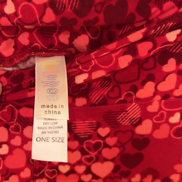 ❌(stolen) NWT Lularoe Heart ❤️ Leggings One size - Picture 5 of 5